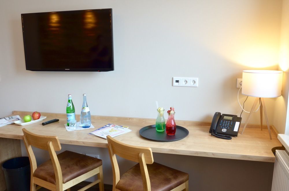 Hotel Five Нюрнберг Экстерьер фото